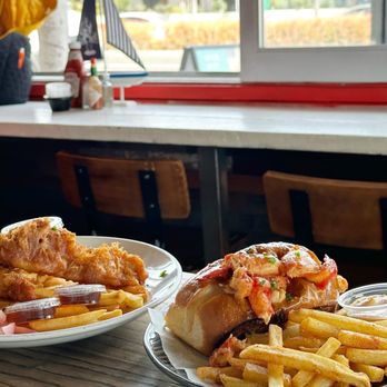 Hook & Anchor - Seafood Near Me - Costa Mesa, California Hook & Anchor - Seafood Near Me - Costa Mesa, California