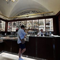 Pasticceria Pansa Andrea - Inside the bakery