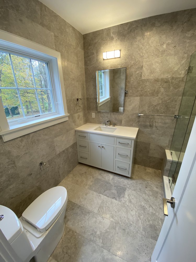 Slide of Lisi Contracting