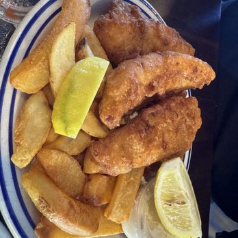 Barbara's Fishtrap - Seafood Near Me - Half Moon Bay, California