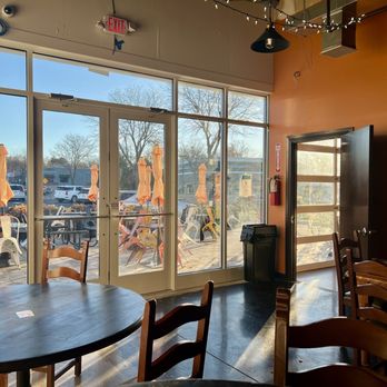 The Twisted Tulip - Lots of natural lighting with the storefront windows - Cafes Near Me - Livingston, New Jersey The Twisted Tulip - Lots of natural lighting with the storefront windows - Cafes Near Me - Livingston, New Jersey