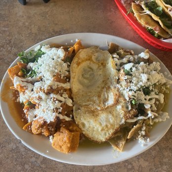 El Guajolotito Food - Chilaquiles Divorciados - Ice Cream & Frozen Yogurt Near Me - Albany, Oregon El Guajolotito Food - Chilaquiles Divorciados - Ice Cream & Frozen Yogurt Near Me - Albany, Oregon