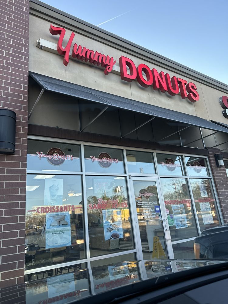 YUMMY DONUTS Updated October 2024 7301 Alcoa Rd, Bryant, Arkansas