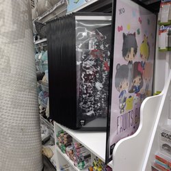 Five Below - Poster rack #silverspring #ellsworthplace #fivebelow @yelpdc