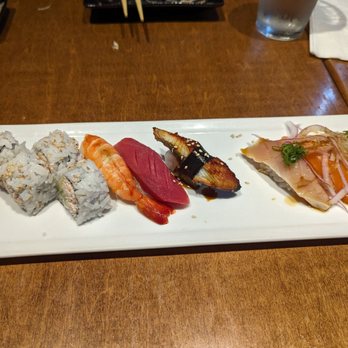 9 Style Sushi - Sushi combo lunch, comes with miso shiru and salada - Sushi Bars Near Me - San Clemente, California 9 Style Sushi - Sushi combo lunch, comes with miso shiru and salada - Sushi Bars Near Me - San Clemente, California