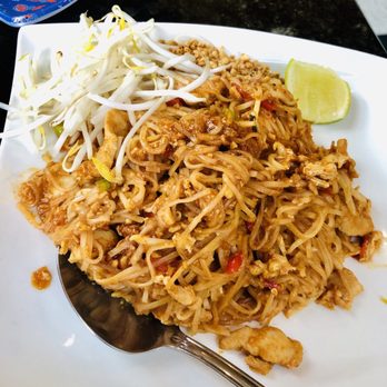 Golden Triangle Thai Restaurant - Pad Thai - Chicken - Thai Near Me - Friday Harbor, Washington Golden Triangle Thai Restaurant - Pad Thai - Chicken - Thai Near Me - Friday Harbor, Washington