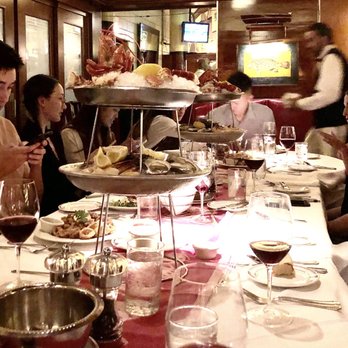 Shaw's Crab House - Seafood Near Me - Chicago, Illinois