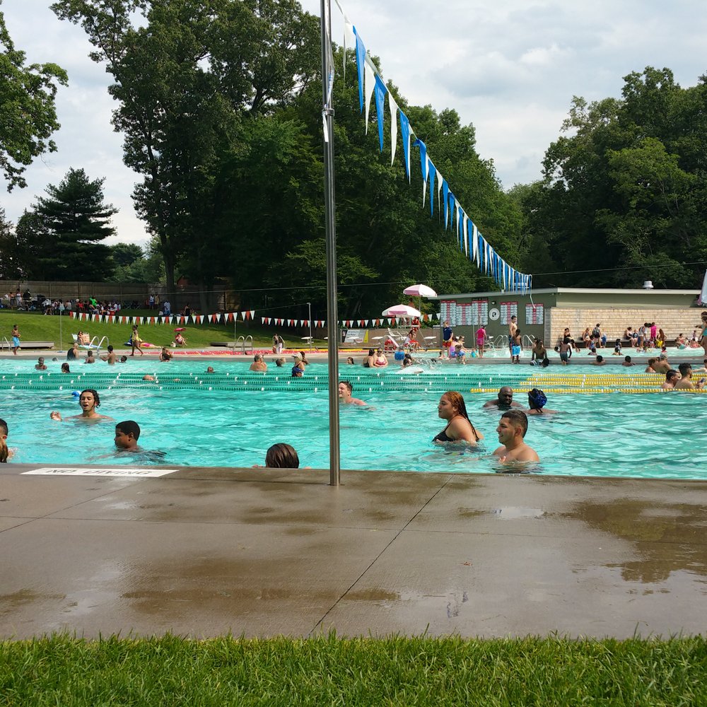 Huge town pool Huge town pool