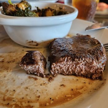 LongHorn Steakhouse - Ordered medium received well done. - Steakhouses Near Me - Clarksville, Indiana