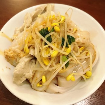 Shaanxi Legend - a plate of noodles with chicken and corn - Chinese Near Me - Toronto, Ontario Shaanxi Legend - a plate of noodles with chicken and corn - Chinese Near Me - Toronto, Ontario