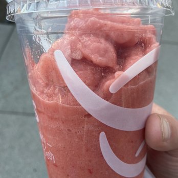 Jamba - This location doesn't fill up your cup - Juice Bars & Smoothies Near Me - Azusa, California