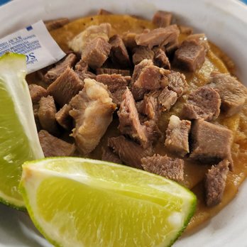 Virrueta's Tacos - a plate of food - Food Trucks Near Me
