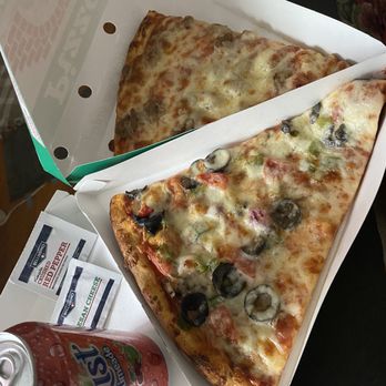 Pizza子 Nikos Pizza & Greek Grill - View Menu & Order Online - 300