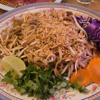 Lucky Lotus - Pad Tai - Thai Near Me - Des Moines, Iowa Lucky Lotus - Pad Tai - Thai Near Me - Des Moines, Iowa