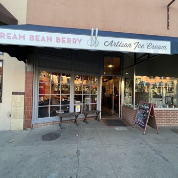 Cream Bean Berry - Ice Cream & Frozen Yogurt Near Me - Durango, Colorado