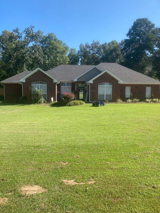 Slide of DB roofing services