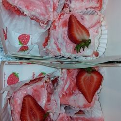 SupaSweet - Strawberry cheesecake brownies 9pack