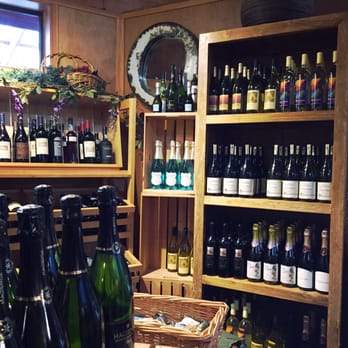 Kula Marketplace - Wines and picnic supplies. - Shopping Centers Near Me - Kula, Hawaii