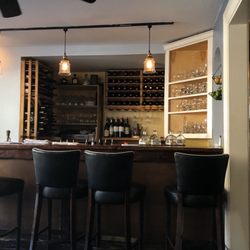 Bia Bistro - Bar area