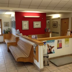 Pitman Animal Hospital - Waiting area