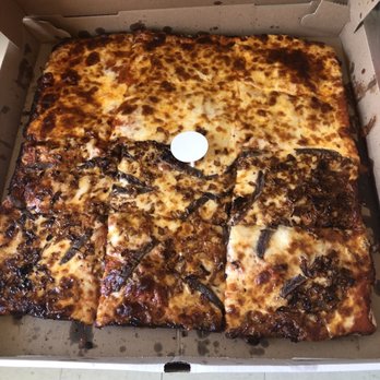 DaVinci's - Today's Burnt pizza - Pizza Near Me - Island Park, New York