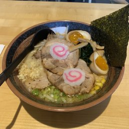R04 Black Garlic Tonkotsu Ramen R04 Black Garlic Tonkotsu Ramen
