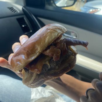 EddieWorld - BBQ bacon burger - Service Stations Near Me - Yermo, California EddieWorld - BBQ bacon burger - Service Stations Near Me - Yermo, California