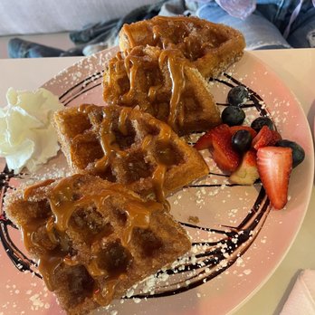 Cafe Lola - Churro Waffle - Cafes Near Me - Henderson, Nevada