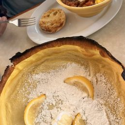 German pancake with Bacon, Ham & Sausage Bowl German pancake with Bacon, Ham & Sausage Bowl