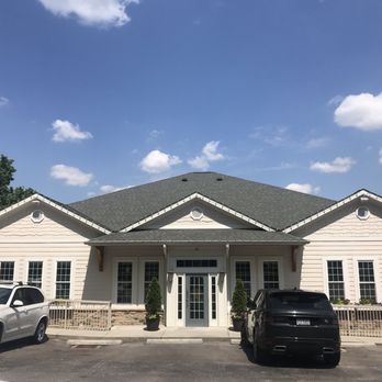 Deluxe Nail Salon & Spa - Nail Salons Near Me - Cincinnati, Ohio