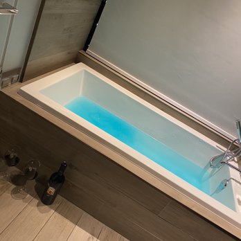 EAST - Hotels Near Me - Miami, Florida
