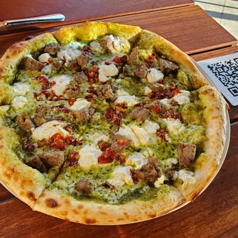 Oscar's Brewing Company - Lamb meatball pizza - Breweries Near Me - Temecula, California Oscar's Brewing Company - Lamb meatball pizza - Breweries Near Me - Temecula, California