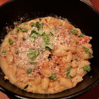 Laurel Hardware - Dugeness Crab Orecchiette pea tendrils. white wine beurre blanc. breadcrumbs - New American Near Me - West Hollywood, California Laurel Hardware - Dugeness Crab Orecchiette pea tendrils. white wine beurre blanc. breadcrumbs - New American Near Me - West Hollywood, California