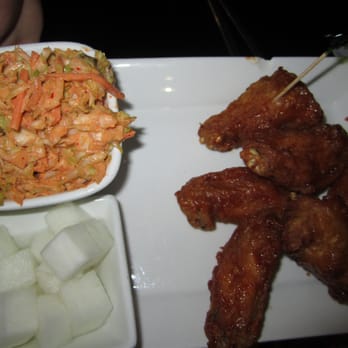Bonchon Sunnyvale - small wings w/ kim chee slaw (spicy) - Chicken Wings Near Me - Sunnyvale, California