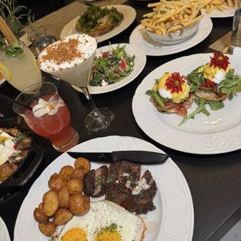 Butterface - Prosciutto eggs Benedict, steak and eggs, lemon meringue martini, truffle fries and summer salad - Breakfast & Brunch Near Me - Las Vegas, Nevada Butterface - Prosciutto eggs Benedict, steak and eggs, lemon meringue martini, truffle fries and summer salad - Breakfast & Brunch Near Me - Las Vegas, Nevada