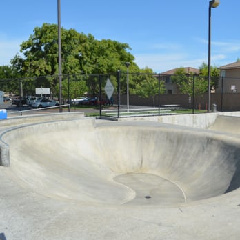 Harvard Skate Park - www.facebook.com/skateparkreviewsbyryan - Skate Parks Near Me - Irvine, California Harvard Skate Park - www.facebook.com/skateparkreviewsbyryan - Skate Parks Near Me - Irvine, California