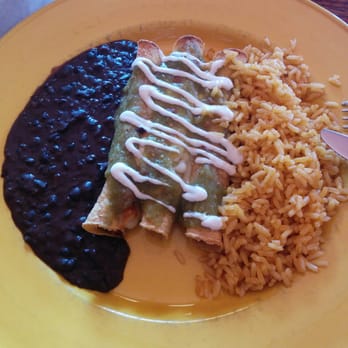 Taco N Tequila - Chicken Enchilladas - Mexican Near Me - Niagara Falls, Ontario Taco N Tequila - Chicken Enchilladas - Mexican Near Me - Niagara Falls, Ontario