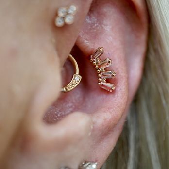 Inq Phx Art Collective - Fresh Conch piercing with Gold 18kt - Tattoo Near Me - Phoenix, Arizona Inq Phx Art Collective - Fresh Conch piercing with Gold 18kt - Tattoo Near Me - Phoenix, Arizona