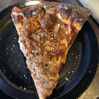 Black Rock Pizza - Captain Cook - Pizza Near Me - Captain Cook, Hawaii