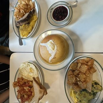 Golden Diner - Diners Near Me - New York, New York Golden Diner - Diners Near Me - New York, New York