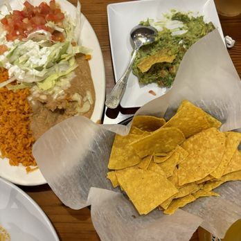 Toros Cantina Oxford - Mexican Near Me - Oxford, North Carolina Toros Cantina Oxford - Mexican Near Me - Oxford, North Carolina