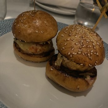 Swan - Sliders - Modern European Near Me - Miami, Florida Swan - Sliders - Modern European Near Me - Miami, Florida