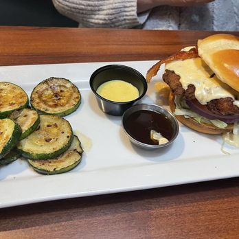 Ruby Tuesday - Crispy Chicken Sandwich - Burgers Near Me - Columbus, Georgia