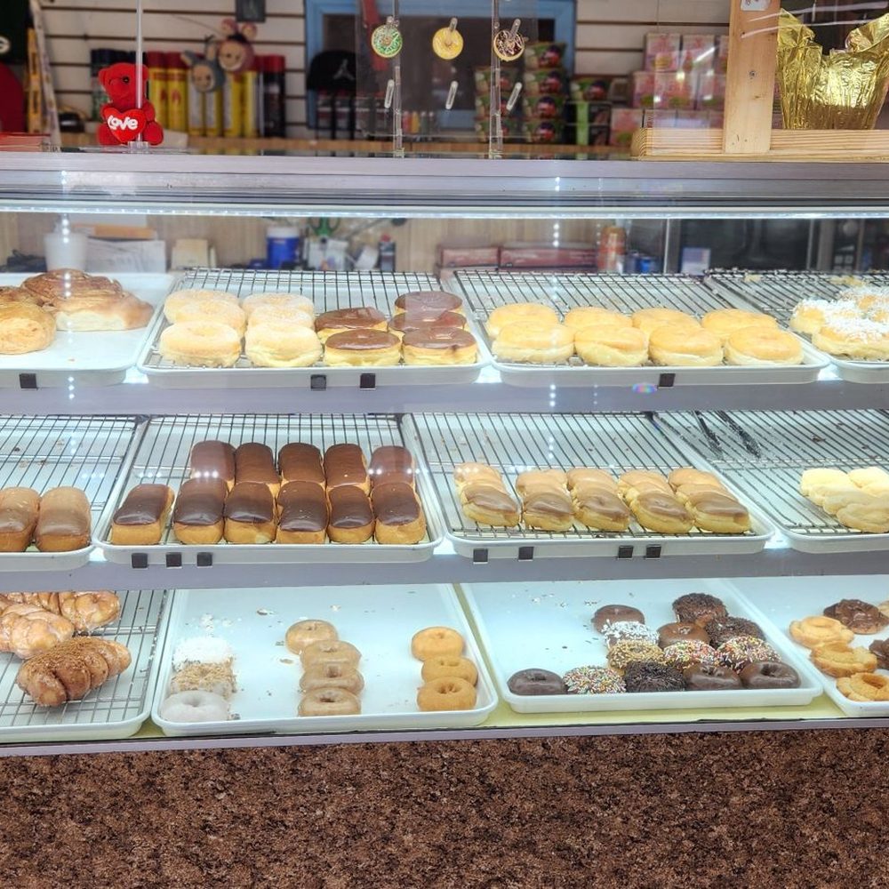 Pam's Donuts - Bakeries Near Me - Moreno Valley, California Pam's Donuts - Bakeries Near Me - Moreno Valley, California