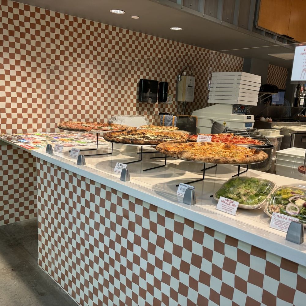 Mad Pie - Pizzas - Pizza Near Me - Honolulu, Hawaii Mad Pie - Pizzas - Pizza Near Me - Honolulu, Hawaii