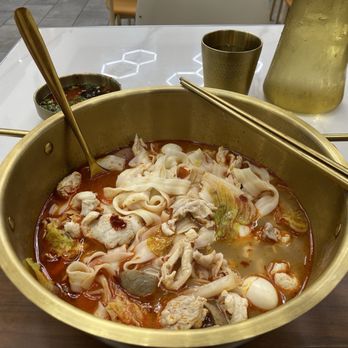 BIG HEY HOT POT - Updated January 2026 - 655 Photos & 480 Reviews