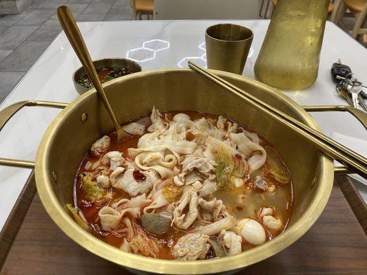 Big Hey Hot Pot by null