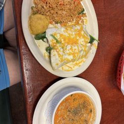 Luna De Noche Mexican Restaurant - Shrimp and Spinach Enchiladas w/ Shrimp Soup