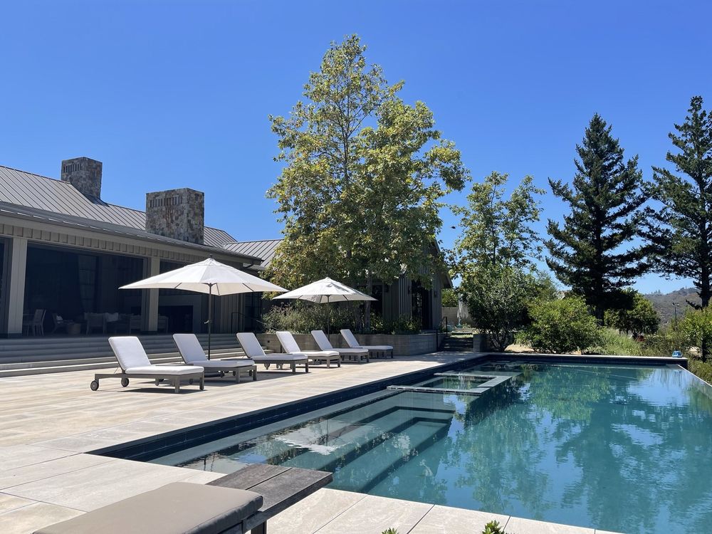 MANTA RAY POOL SERVICE Updated August 2024 Petaluma, California Pool & Hot Tub Service