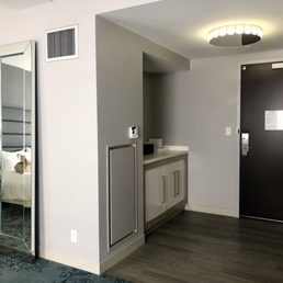 Entry way